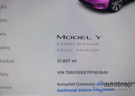 2023 Tesla Model Y Awd/Long Range Dual Motor All-Wheel Drive из США, поврежденный, VIN 7SAYGDEE7PF851849